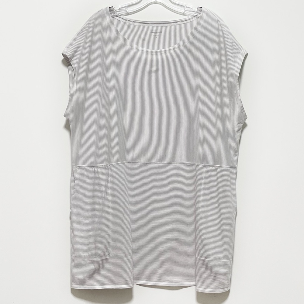 Eileen Fisher Casual laid-back striped organic cotton cap sleeves tunic top